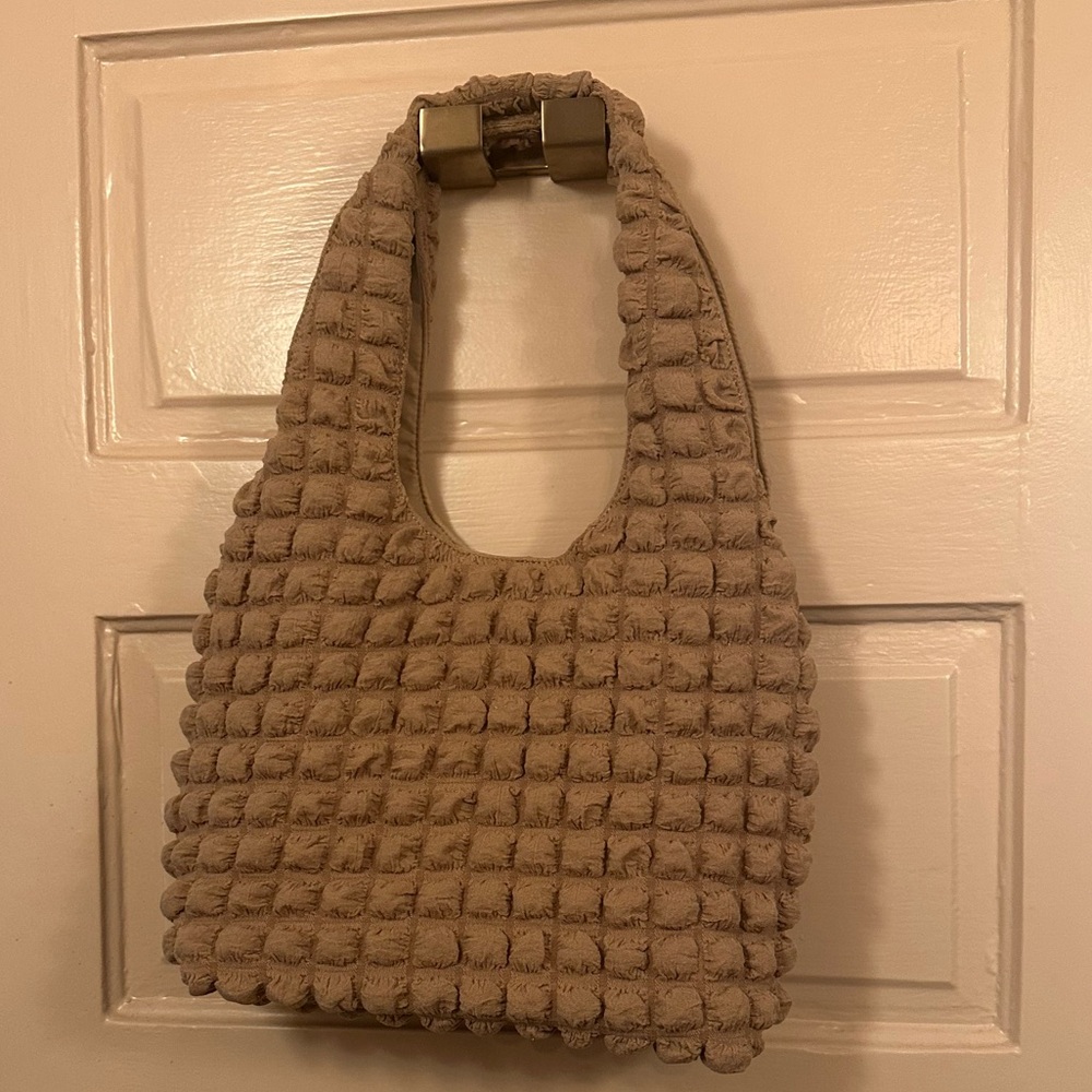 NEW Soho Shoulder Tote Bag in Tan - Picture 3 of 8